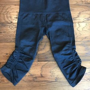 Lululemon in the Flow Crop